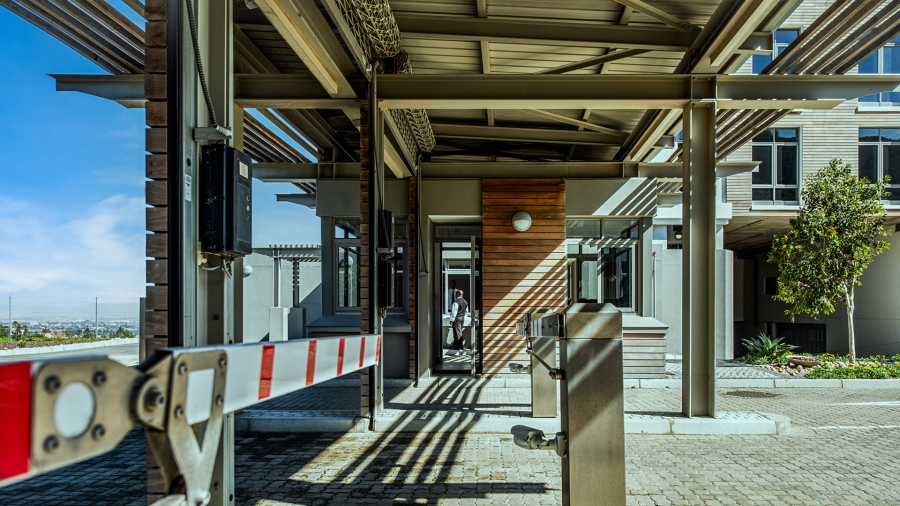 2 Bedroom Property for Sale in Plattekloof Western Cape